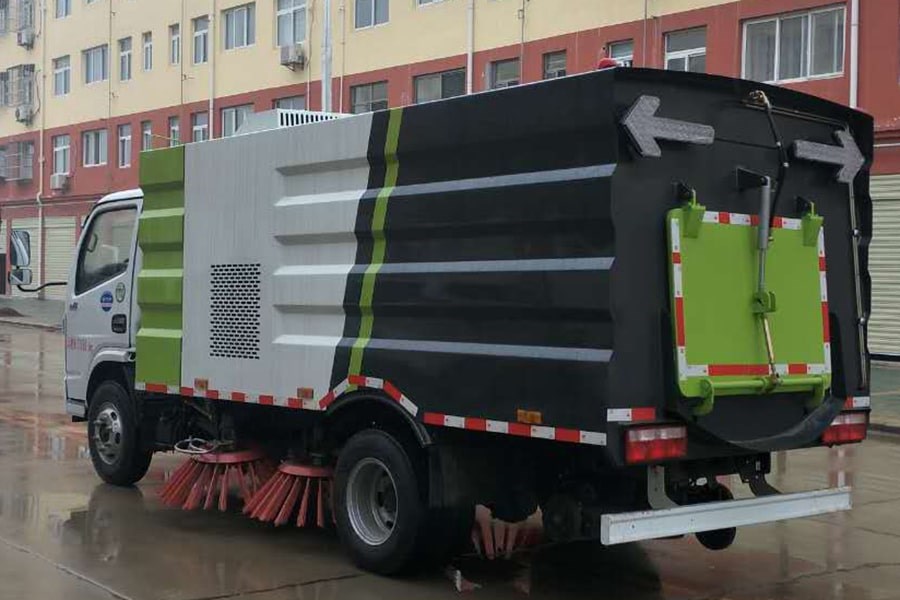 东风3吨清扫车