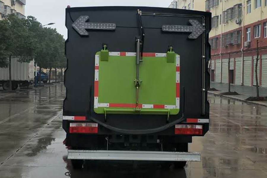 东风3吨清扫车