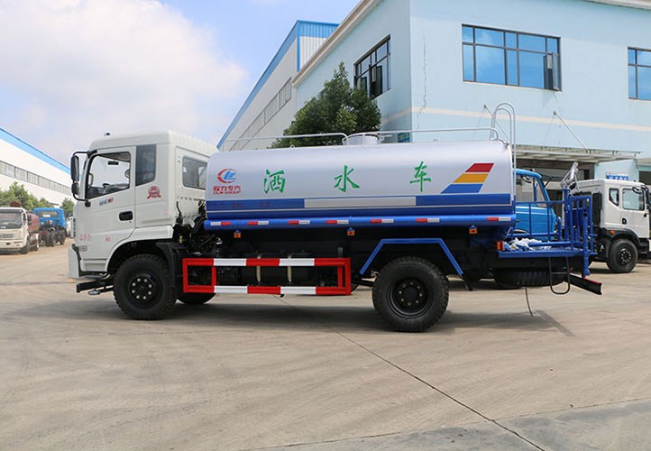 东风御虎d913洒水车