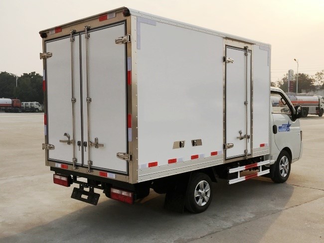 (厢长3.1米)江淮帅铃x小型冷藏车