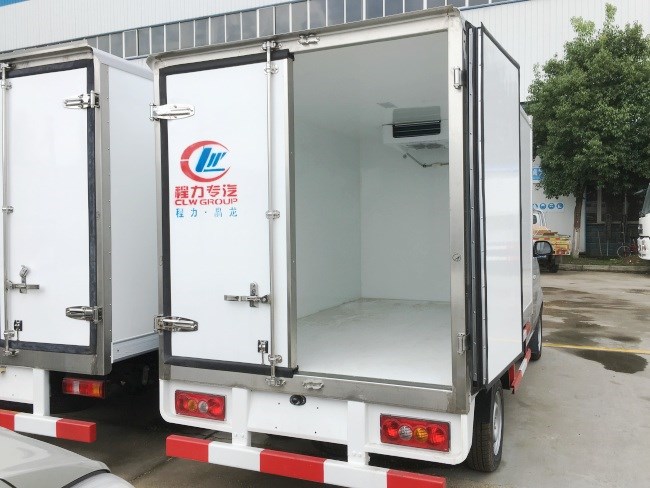 (厢长2.9米)金杯小型冷藏车
