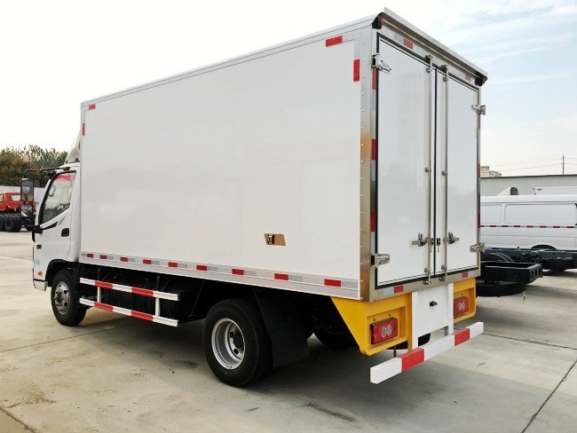 (厢长4.2米)福田欧马可冷藏车