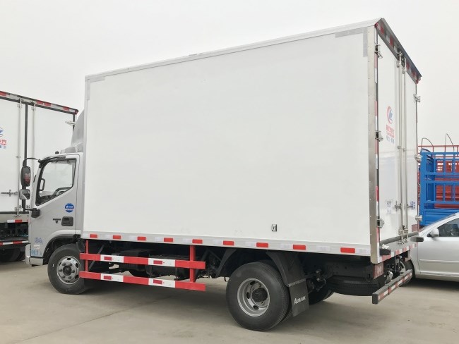 (厢长4.2米)福田欧马可s3冷藏车