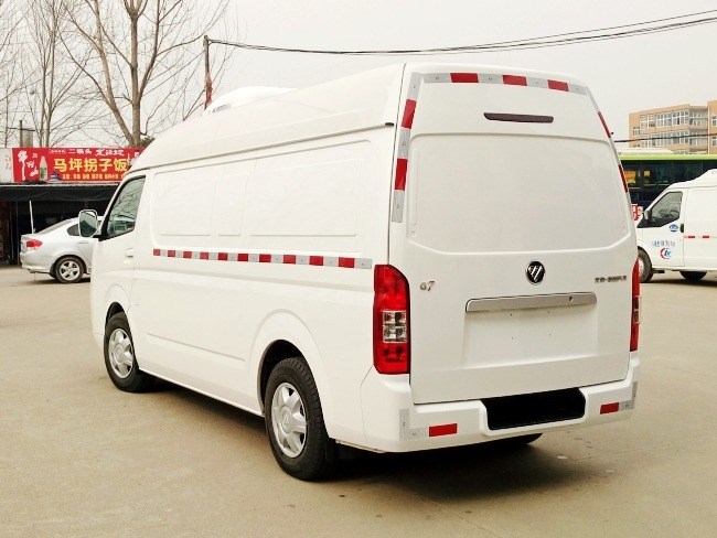 福田g7面包冷藏车