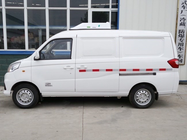福田伽途小型面包冷藏车