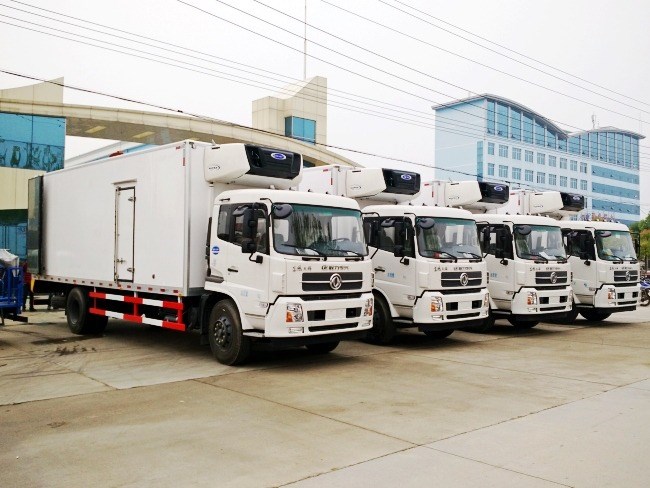 (厢长7.8米)东风天锦冷藏车