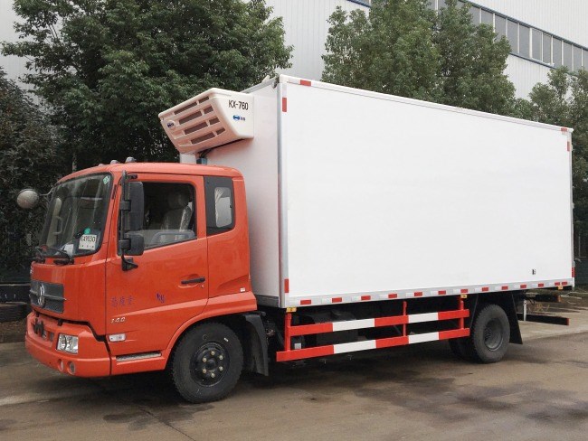 (厢长5.6米)东风天锦冷藏车