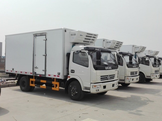 (厢长5.2米)东风多利卡冷藏车