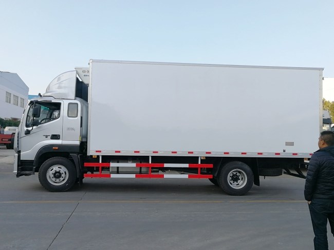 (厢长5.9米)福田s5冷藏车