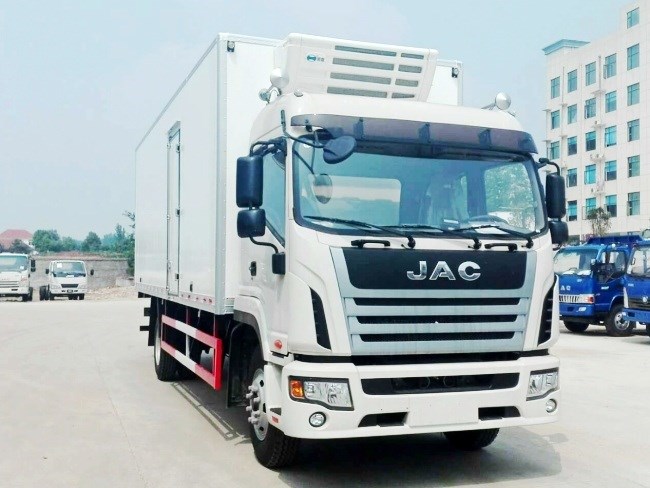 (厢长7.6米)江淮格尔发k6冷藏车