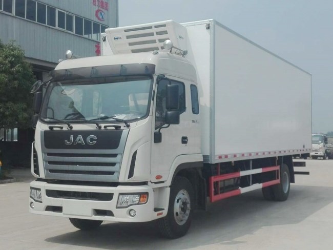 (厢长7.6米)江淮格尔发k6冷藏车