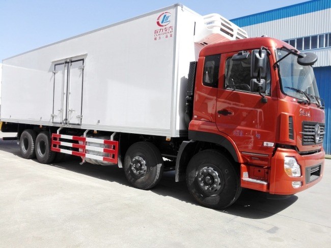 (厢长9.6米)东风天龙前四后八冷藏车