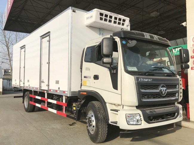 (厢长7.6米)福田瑞沃冷藏车