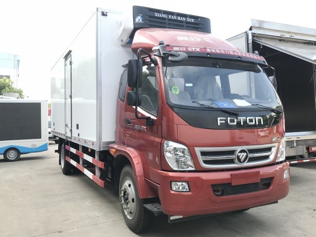 (厢长6.1米)福田奥铃一排半冷藏车