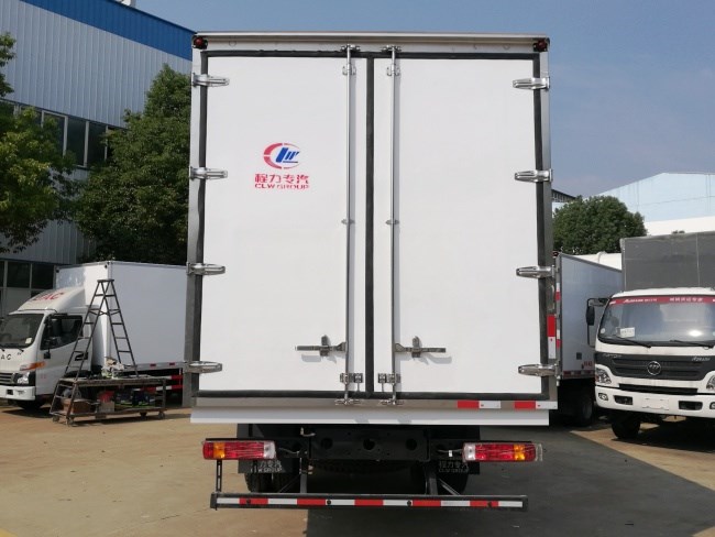 (厢长7.6米)福田s5冷藏车