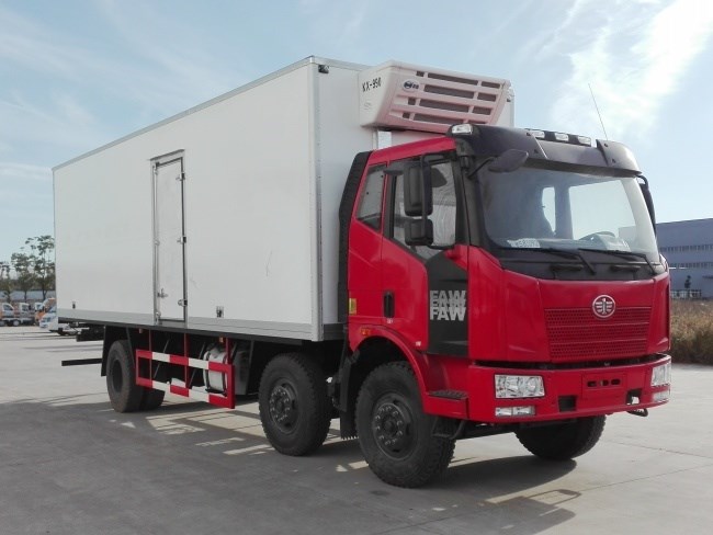 (厢长8.7米)解放j6小三轴冷藏车