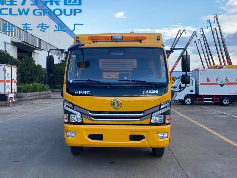 800X600东风多利卡救险车1.jpg
